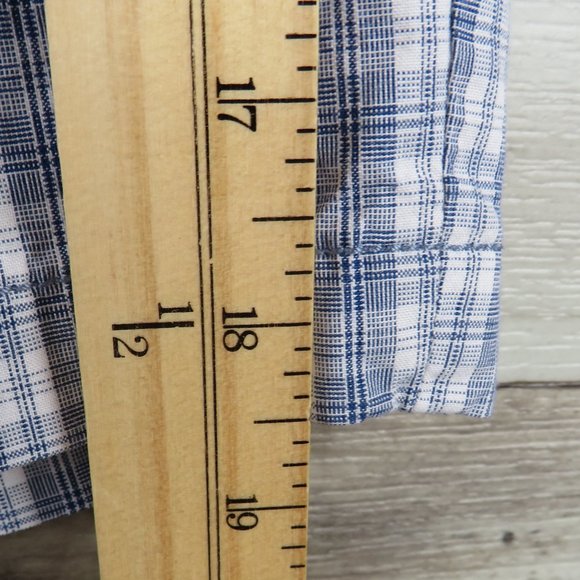 Original Penguin* Men's 1.5" Belt Loop Multipocketed‎ Plaid Shorts~ Size 30W - Picture 10 of 11